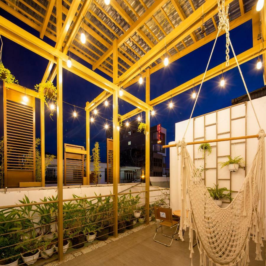 Go Home Homestay & Coffee Da Nang Esterno foto